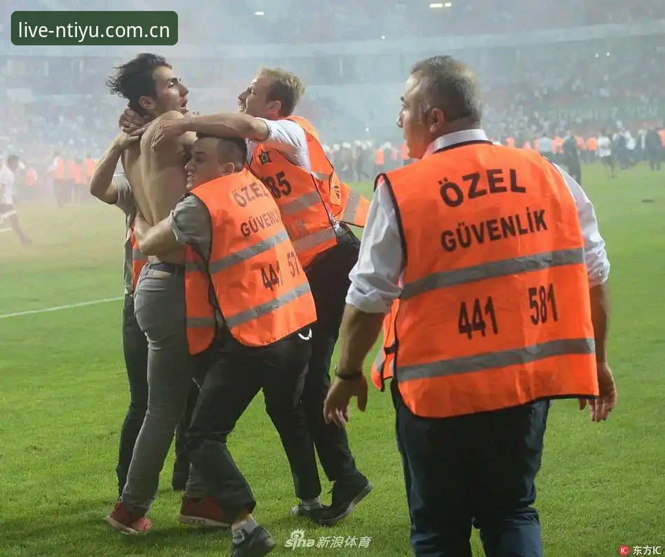 世界杯即将开赛，约旦土耳其球迷为何被困在家中？